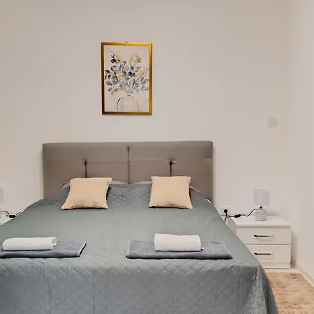 Apartment Nar - Pored Sahat Kule